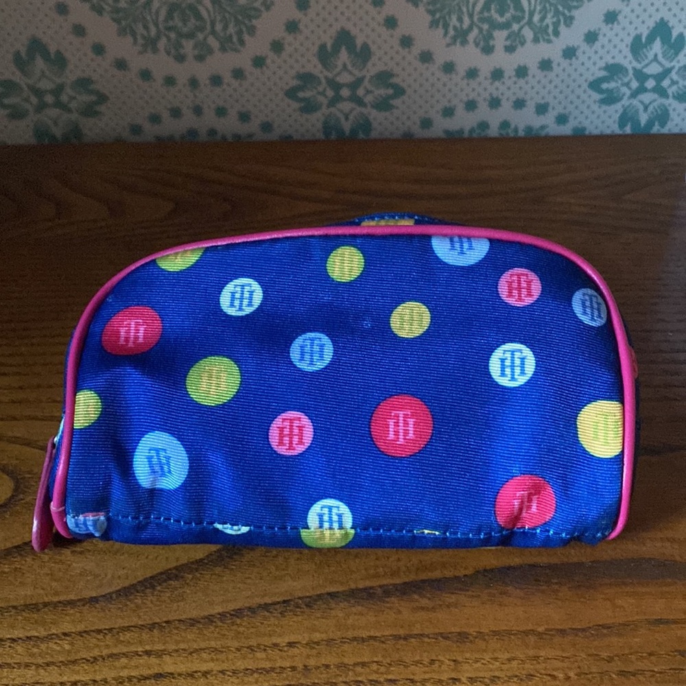 Tommy Hilfiger Cosmetic Case - Picture 5 of 8